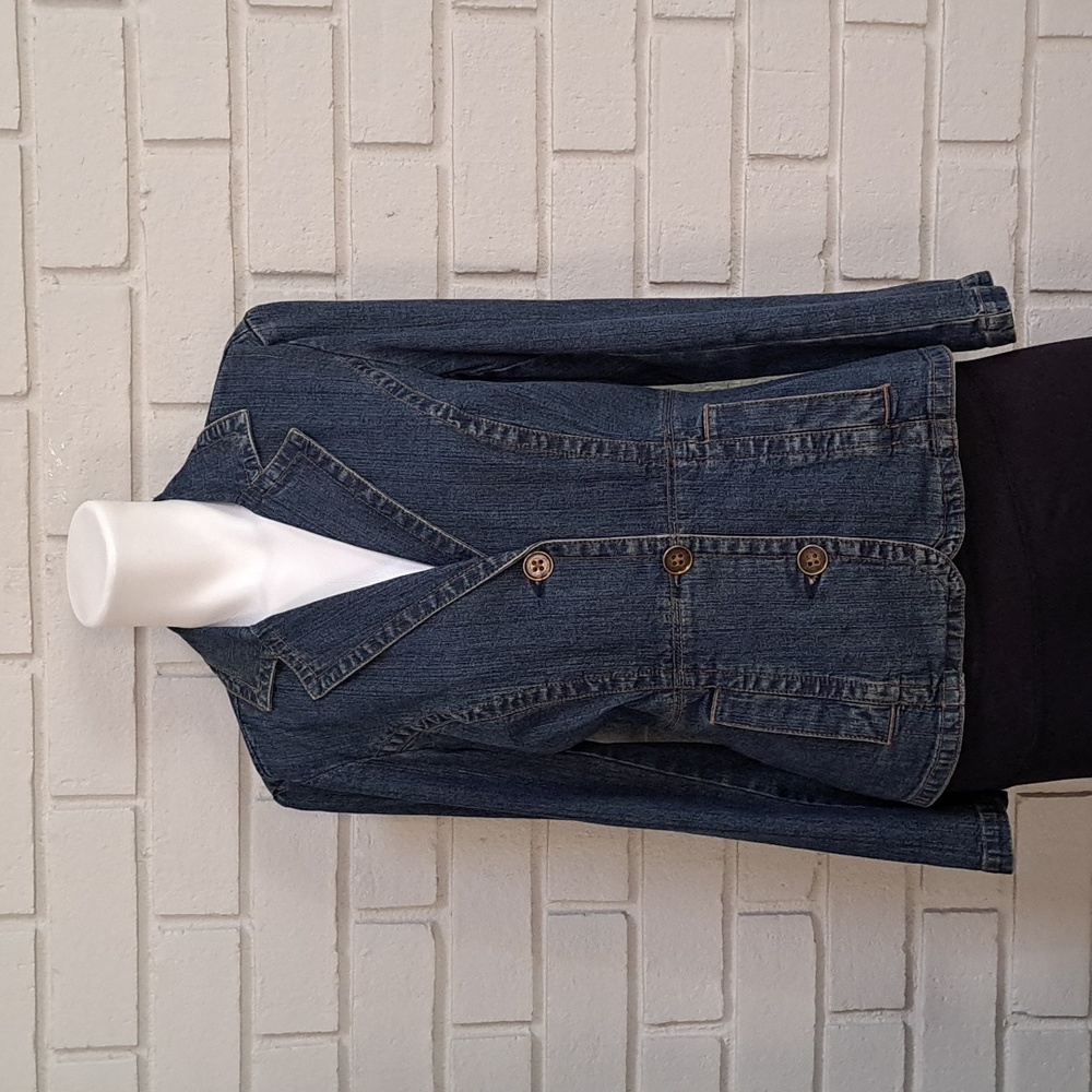 St. John's Bay Jean Button Up Jacket. Size Petite Small. NWOT